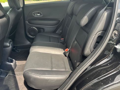 Used 2021 Honda HR-V EX-L image 10