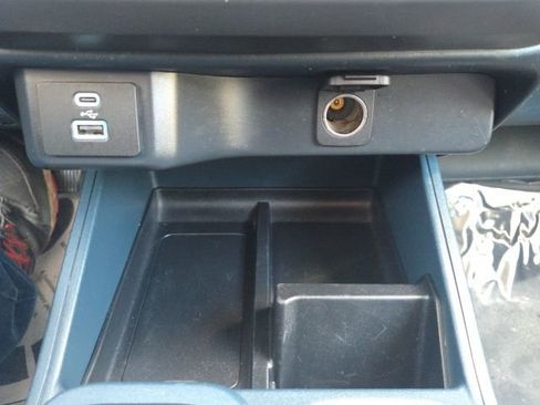 Used 2022 Ford Maverick XL image 30