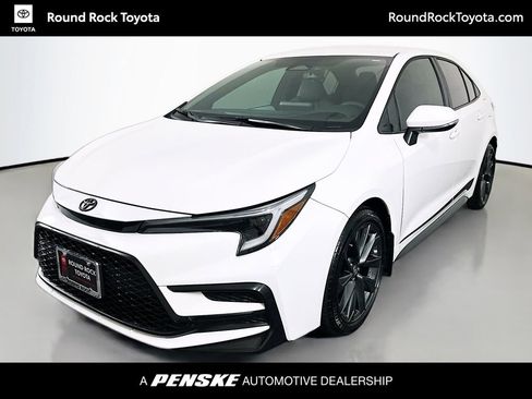 Used 2025 Toyota Corolla SE image 1