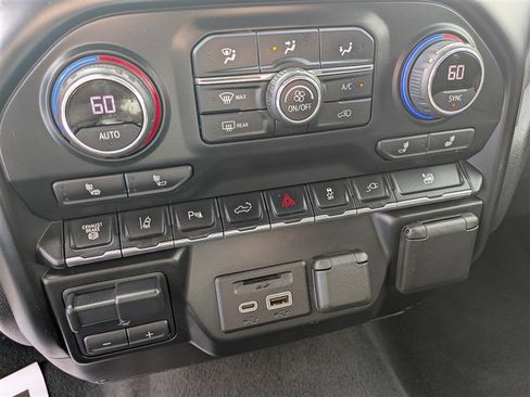 Used 2021 Chevrolet Silverado 2500 LT w/ Convenience Package image 23