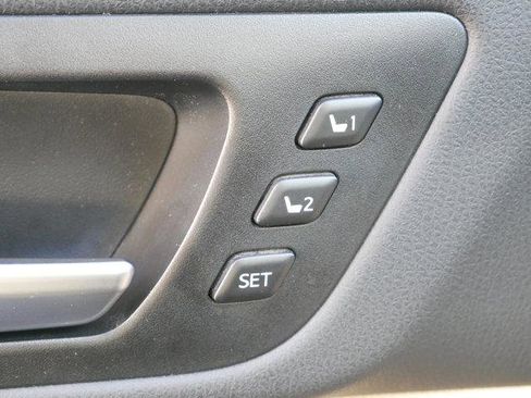 Used 2019 Toyota Highlander Limited Platinum image 31