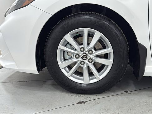 Used 2026 Toyota Camry LE w/ Convenience Package image 24