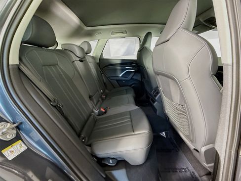New 2025 Audi Q5 Premium Plus image 28
