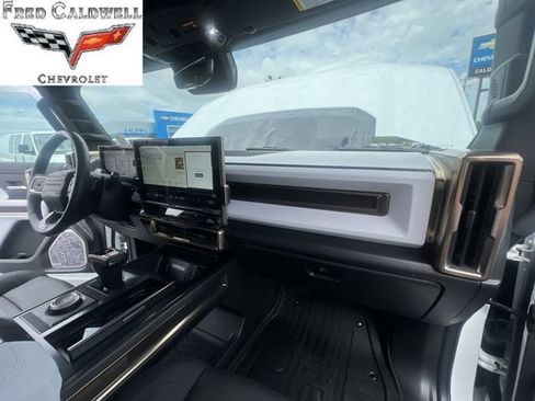 Used 2025 GMC Hummer EV 3X AWD/4WD image 34