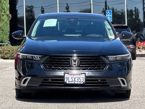 Used 2024 Honda Accord Touring image 9