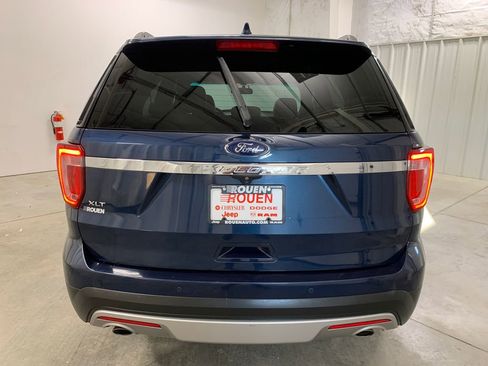 Used 2017 Ford Explorer XLT w/ Equipment Group 202A image 27