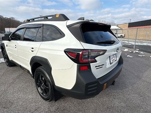 Used 2022 Subaru Outback Wilderness w/ Wilderness Package image 3