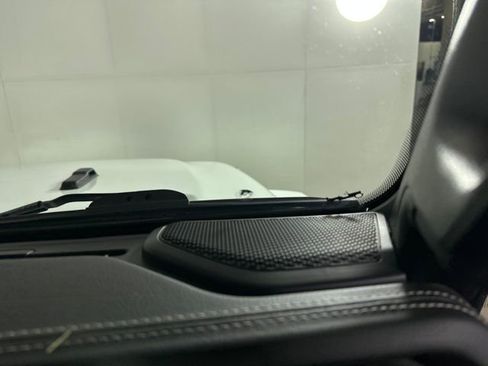 Used 2023 Jeep Wrangler Unlimited Sahara image 28