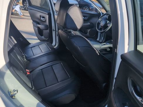 Used 2024 Honda HR-V Sport image 15