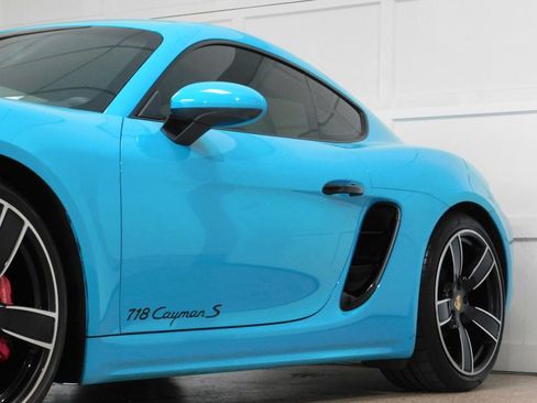 Used 2017 Porsche 718 Cayman S RWD image 23
