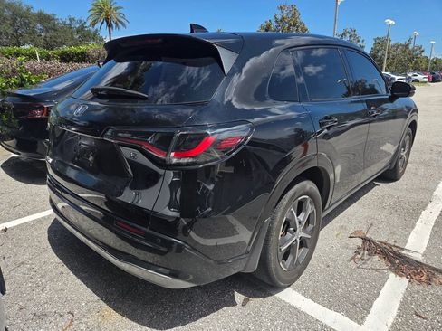 Certified 2023 Honda HR-V EX-L image 2