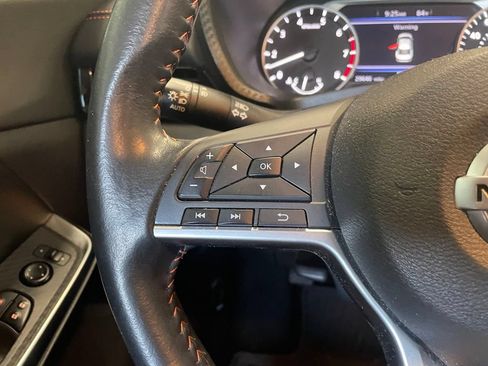 Certified 2023 Nissan Sentra SR FWD image 12