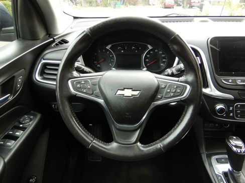 Used 2019 Chevrolet Equinox LT w/ Sun & Navigation Package image 13