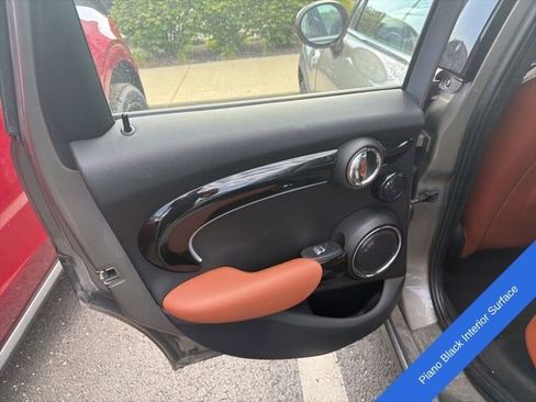 Used 2019 MINI Cooper S w/ Driver Assistance Package FWD image 13