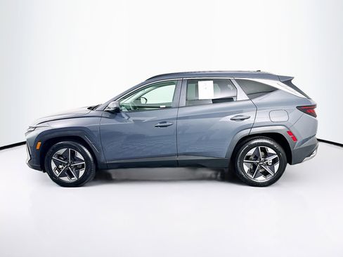 Used 2025 Hyundai Tucson SEL FWD image 4