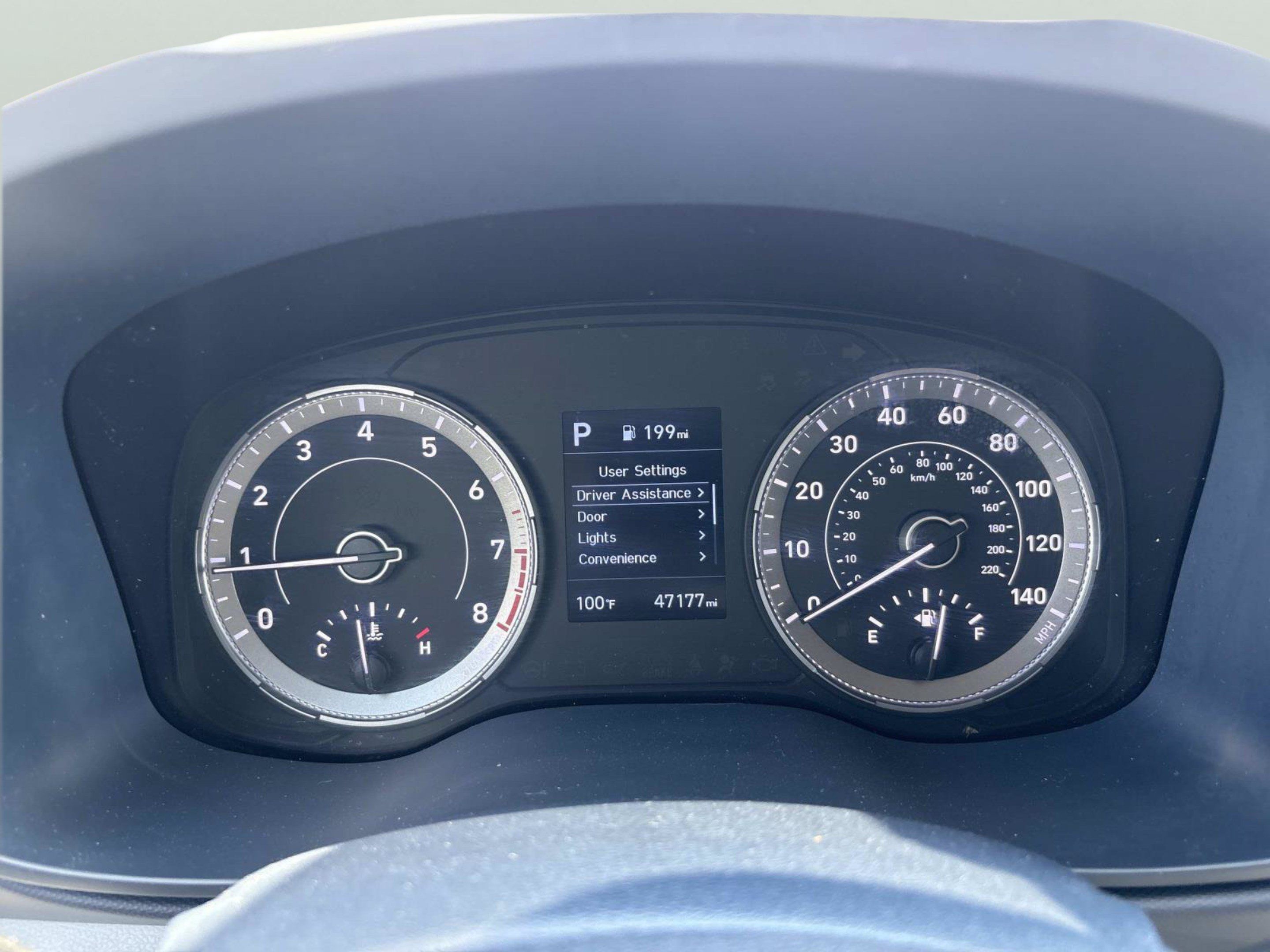Used 2020 Hyundai Venue FWD image 32