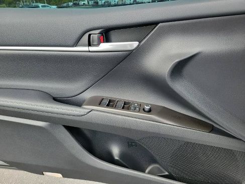 Used 2023 Toyota Camry XSE FWD image 28