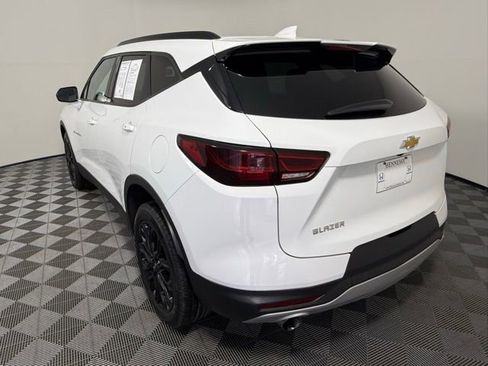 Used 2023 Chevrolet Blazer LT w/ Convenience Package image 4