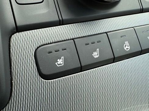 Used 2023 Hyundai Palisade Limited w/ Cargo Package image 21