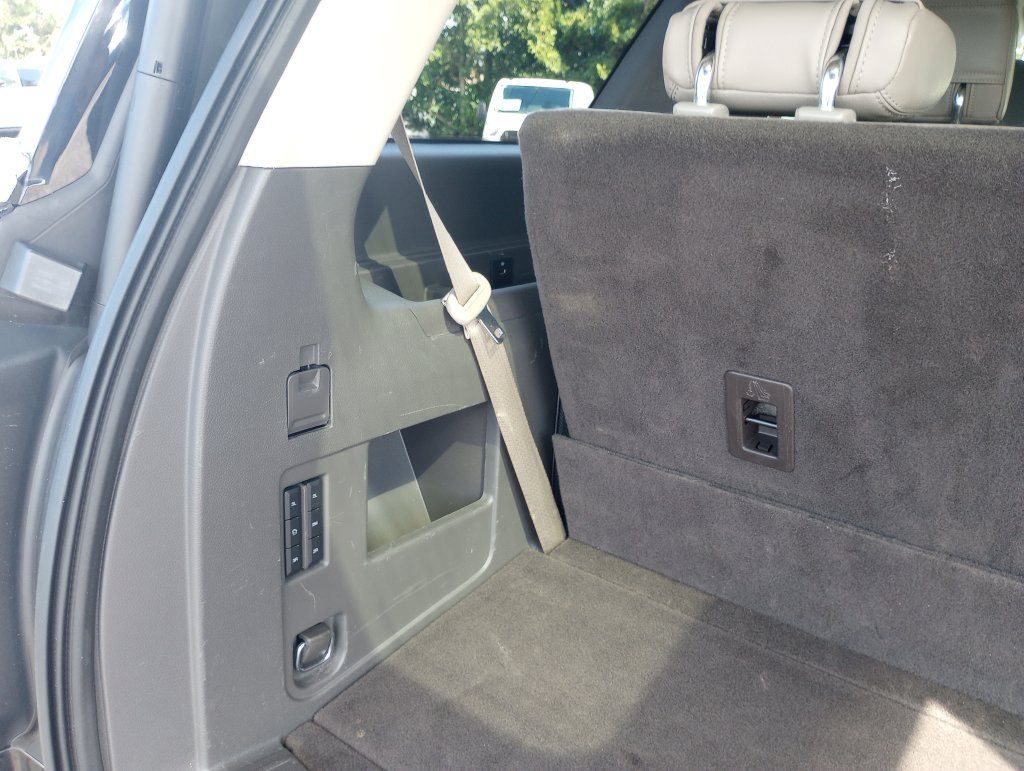 Used 2020 Ford Expedition Limited RWD image 15