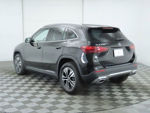 Certified 2025 Mercedes-Benz GLA 250 image 7