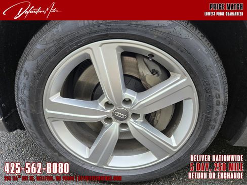 Used 2019 Audi e-tron Prestige w/ Prestige Package image 14