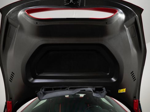 Used 2019 Ferrari 488 Pista Coupe RWD image 27