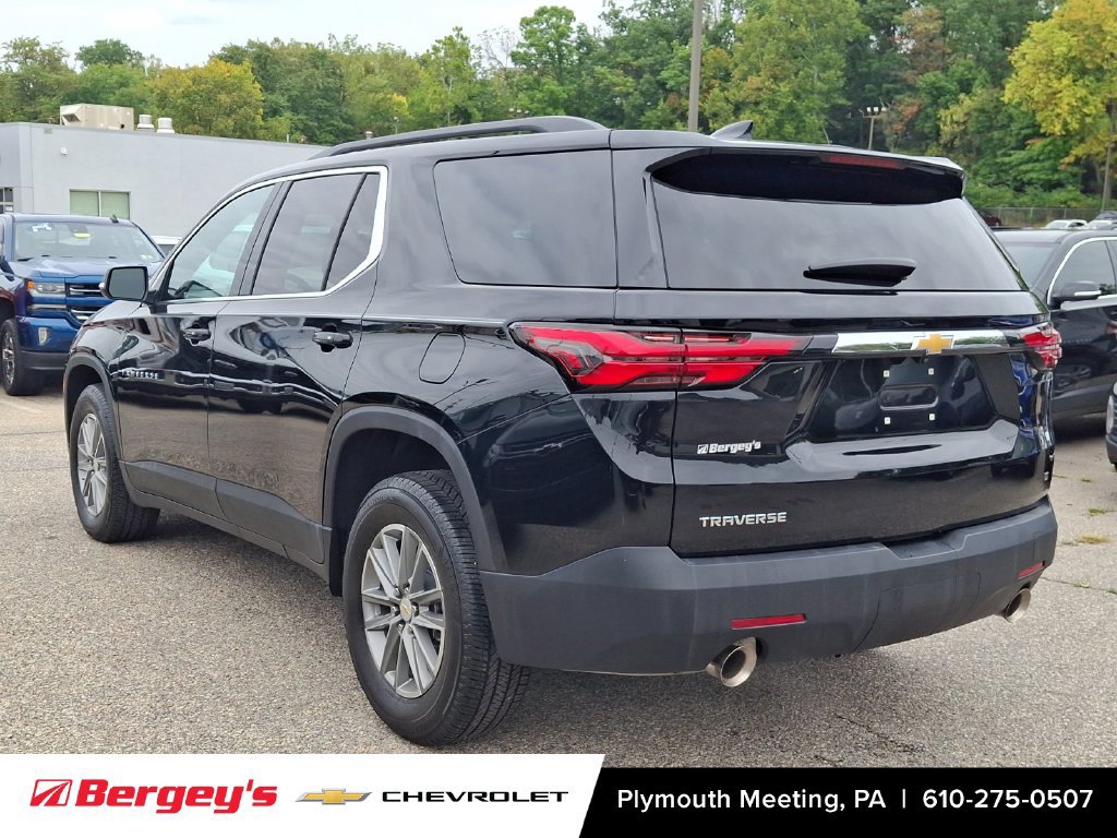 Certified 2023 Chevrolet Traverse LT w/ LPO, Cargo Package FWD image 5