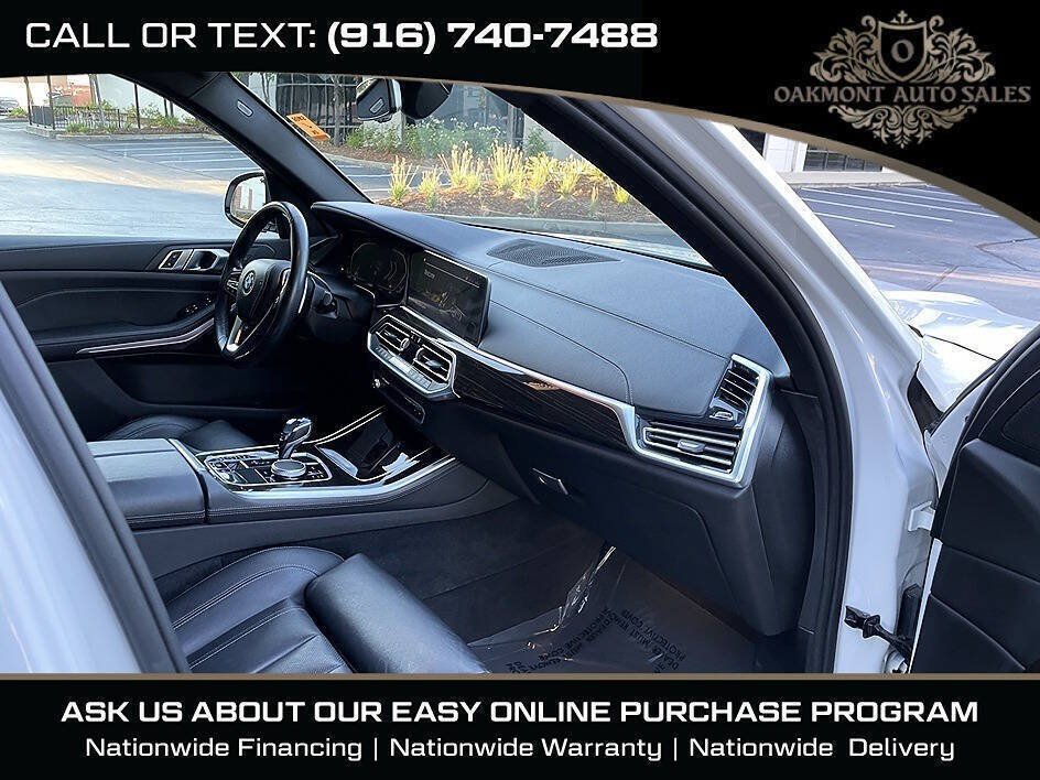 Used 2019 BMW X5 xDrive40i w/ Convenience Package AWD/4WD image 16