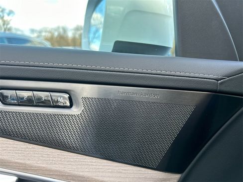 New 2026 Volvo XC90 B6 Ultra image 20