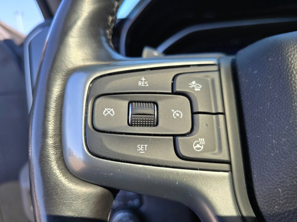 Used 2022 Chevrolet Silverado 1500 RST w/ Convenience Package II AWD/4WD image 23