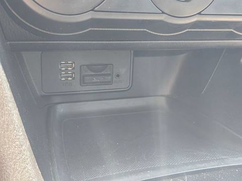 Used 2016 MAZDA MAZDA3 i Sport w/ Preferred Equipment Package FWD image 21