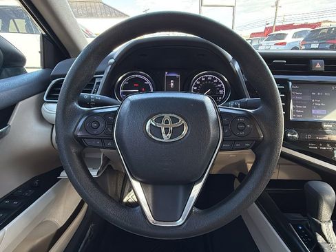 Used 2020 Toyota Camry LE w/ Carpet Mat Package image 20