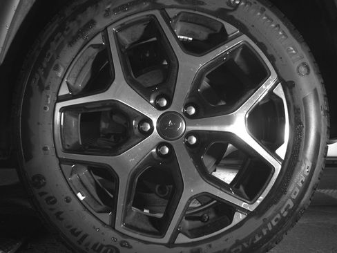 Used 2025 Jeep Compass Limited image 14