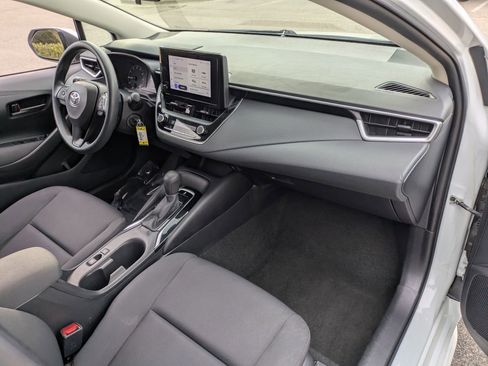 Used 2024 Toyota Corolla LE image 37