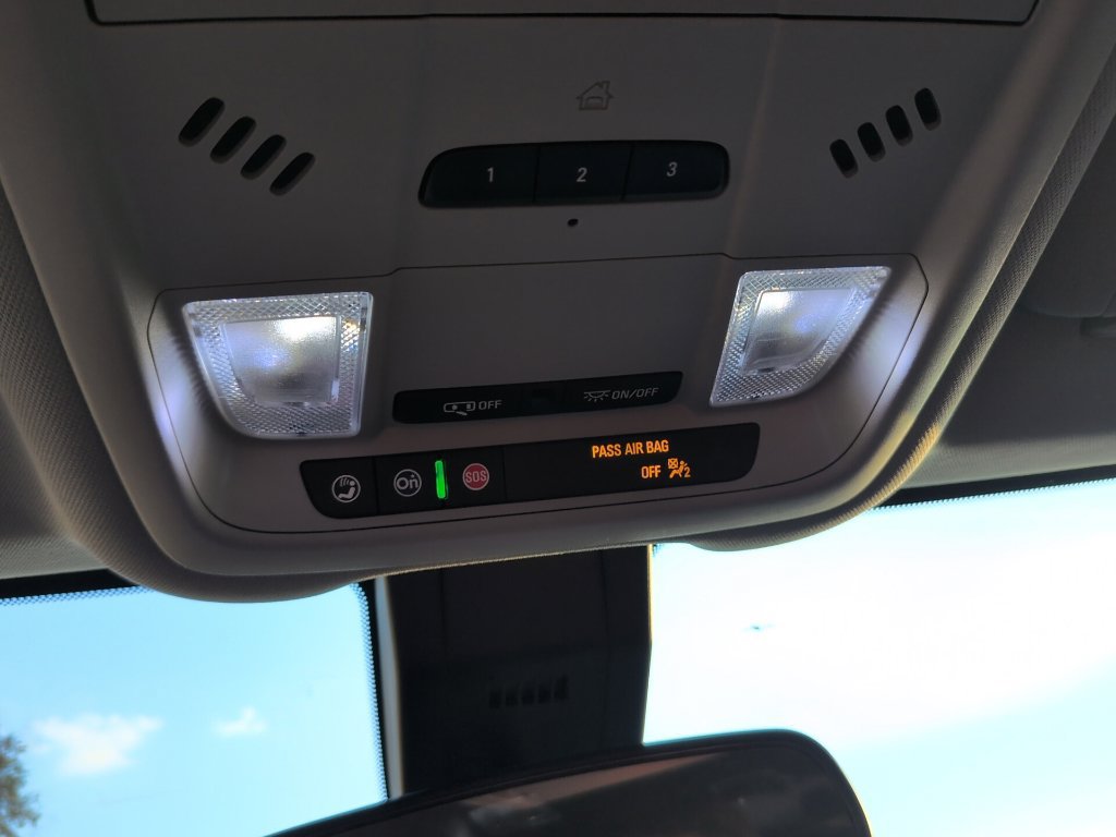 Used 2021 Chevrolet Equinox LT FWD image 28