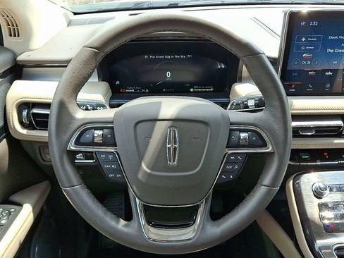 Certified 2023 Lincoln Nautilus AWD w/ Premium Package image 19