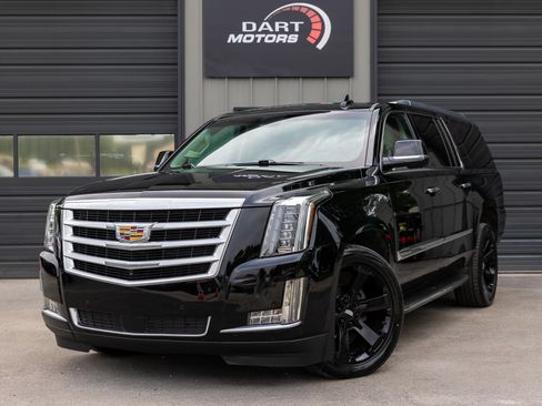 Used 2016 Cadillac Escalade ESV Premium AWD/4WD image 3