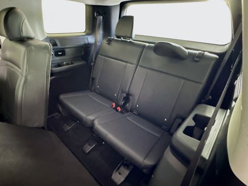 Used 2025 Hyundai Santa Fe SEL FWD image 28