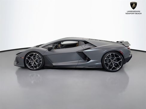 Used 2025 Lamborghini Revuelto AWD/4WD image 41