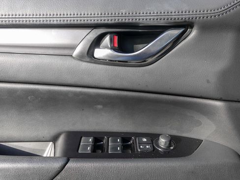 Used 2019 MAZDA CX-5 Touring image 12