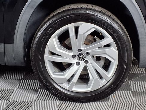 Used 2021 Volkswagen Atlas SE w/ Panoramic Sunroof Package image 34