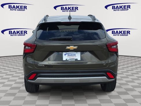Certified 2024 Chevrolet Trax LT w/ Driver Confidence Package FWD image 6