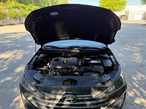 Used 2020 Hyundai Elantra Value Edition FWD image 17