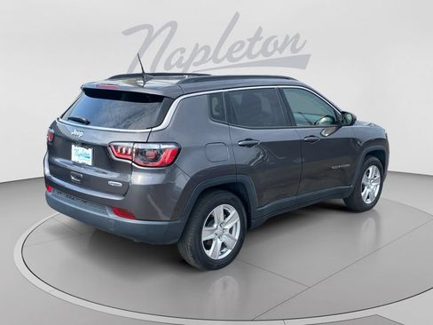 Used 2022 Jeep Compass Latitude w/ Sun and Sound Group FWD image 6