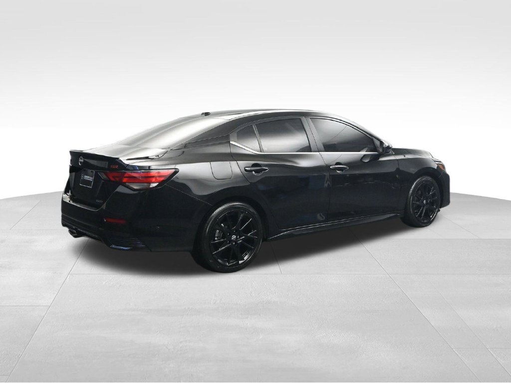 Used 2025 Nissan Sentra SR w/ Midnight Edition FWD image 5