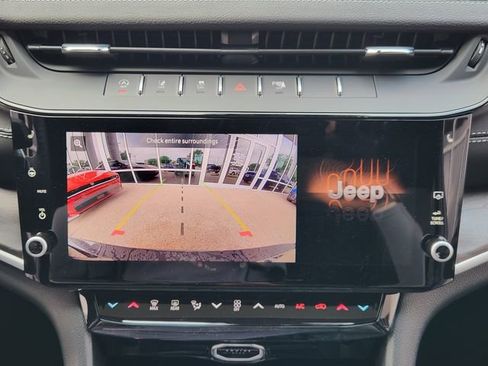 New 2026 Jeep Grand Cherokee L Limited image 13