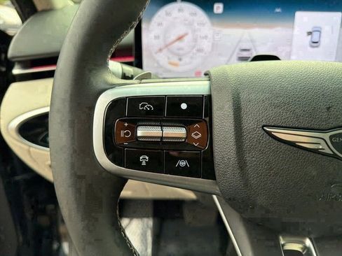 Used 2026 Genesis GV70 2.5T Advanced image 20