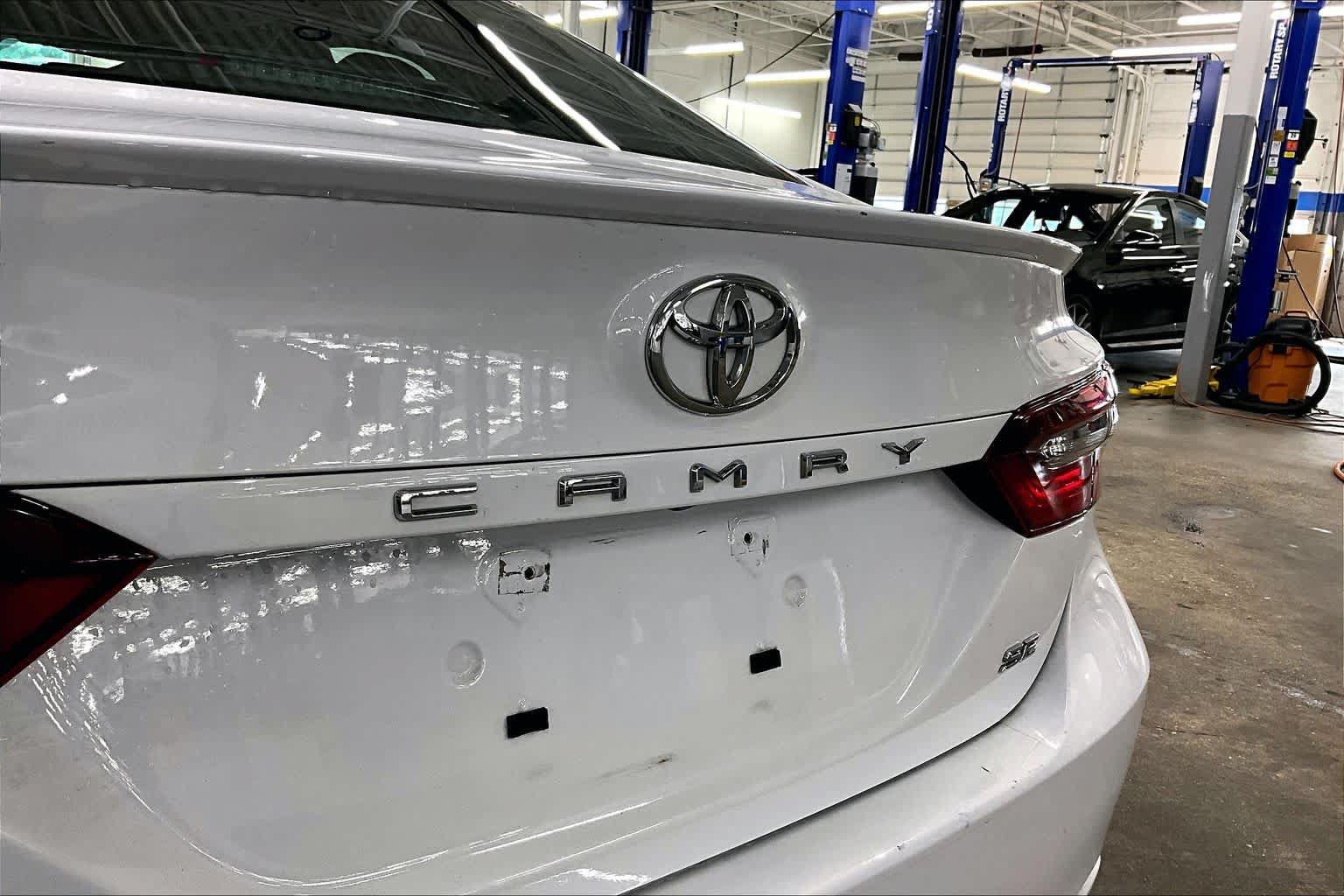 Used 2024 Toyota Camry SE FWD image 30