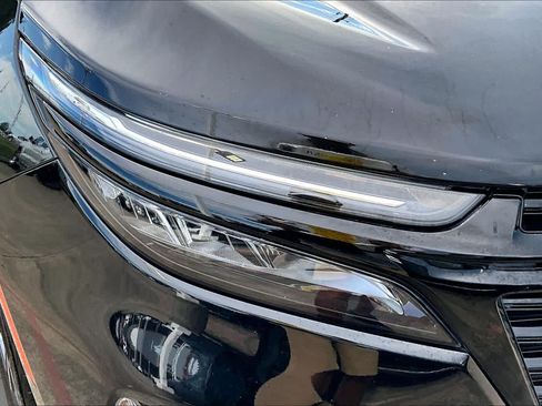 Used 2024 Chevrolet Equinox RS FWD image 27